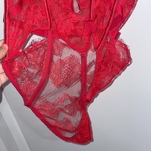 VS bombshell Teddy - Picture 7 of 12